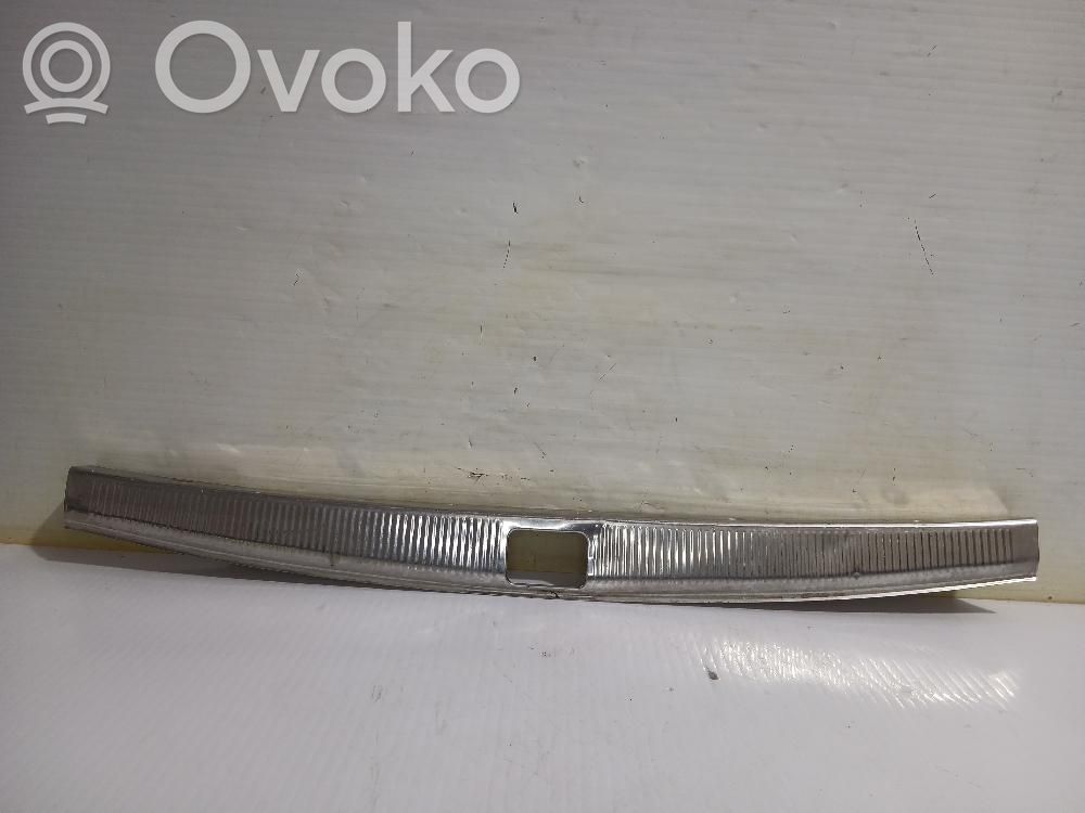 Audi A6 S6 C5 4B Listón embellecedor de la puerta de carga (moldura) 