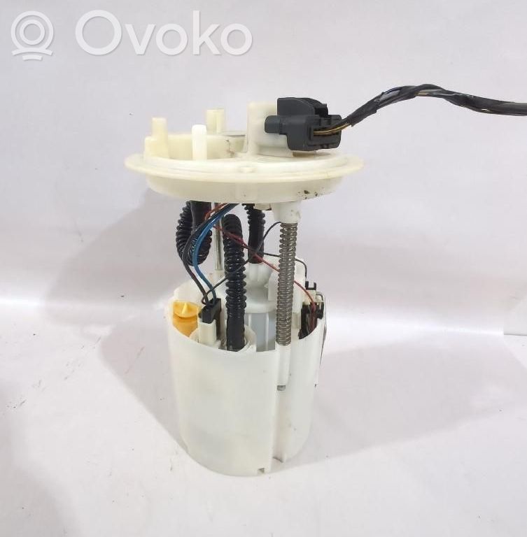 Opel Corsa D Bomba interna de combustible 
