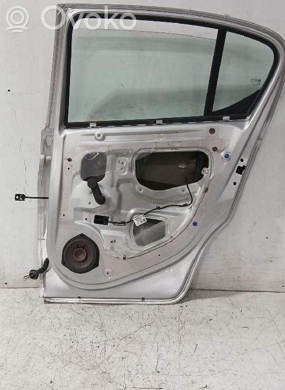Opel Corsa E Galinės durys 