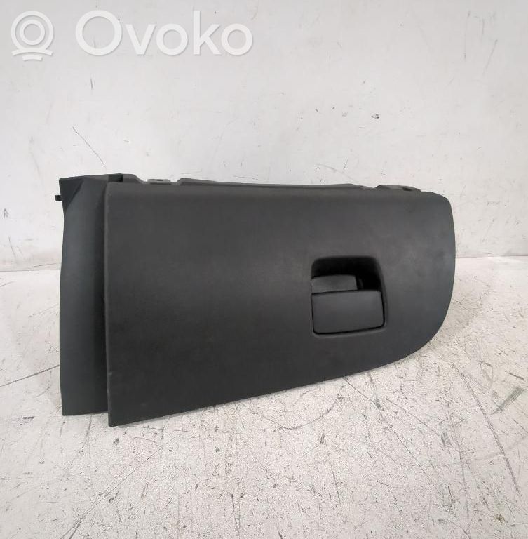 Opel Corsa E Daiktadėžė 