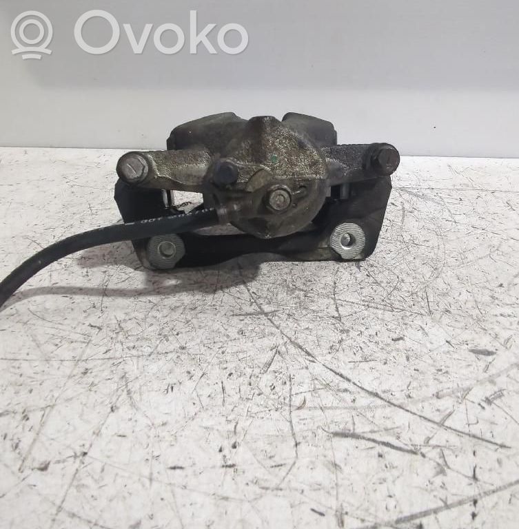Toyota Auris 150 Передний суппорт 