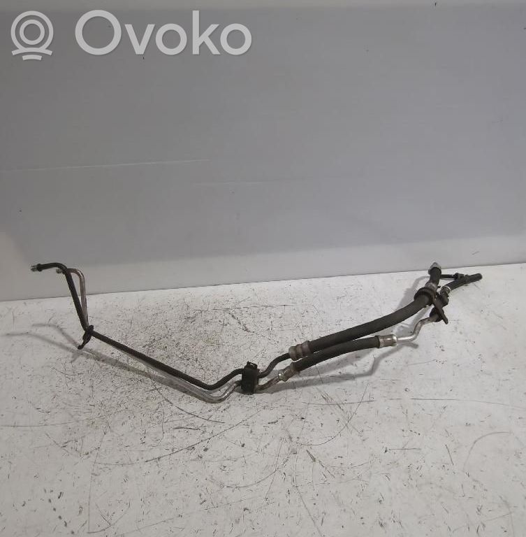 Ohjaustehostimen letkusto   4M513A212EC
