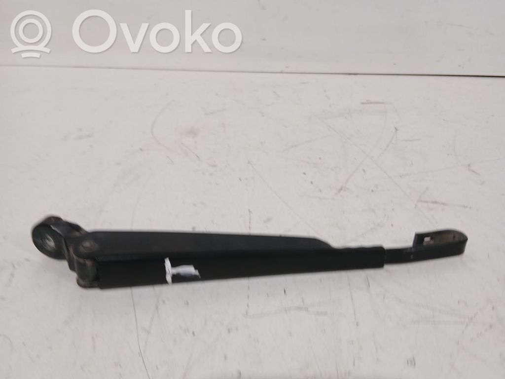 Ford Focus Wischerarm Heckscheibe 