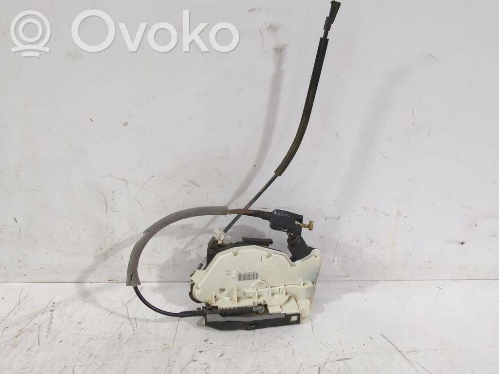Skoda Fabia Mk2 (5J) Takaoven lukko 