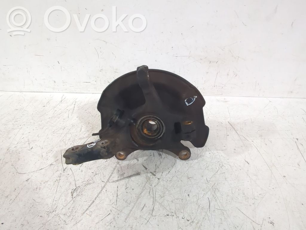 Suzuki Swift I Achsschenkel vorne 