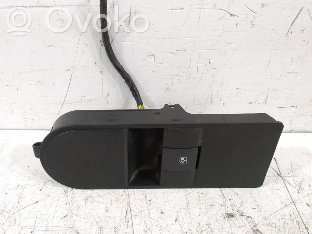 Opel Astra G Przyciski szyb 