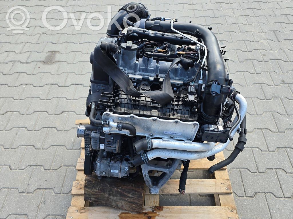 Audi A4 S4 B9 8W Moottori 