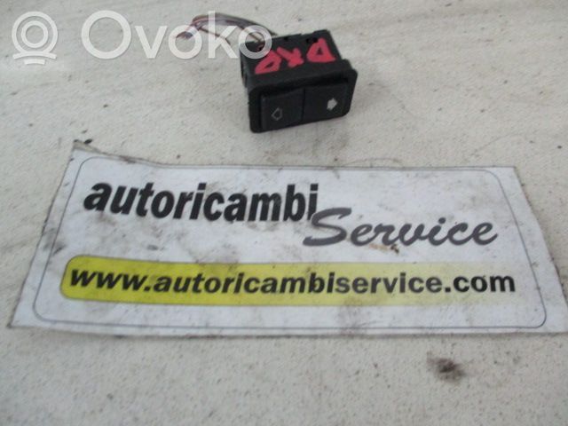 Electric window control switch   8368974