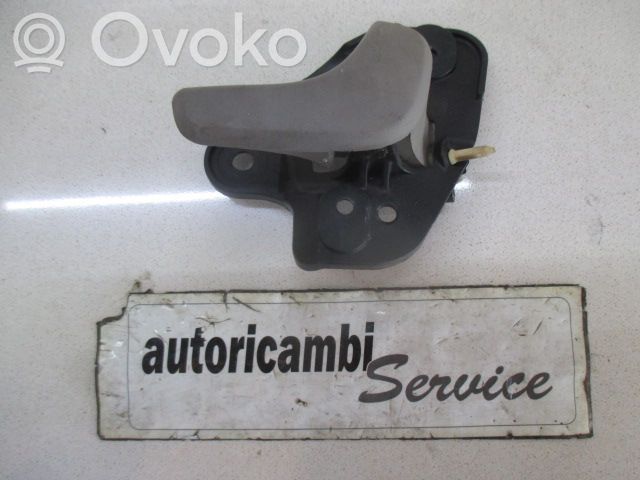 Chrysler Voyager Manecilla interna puerta delantera 