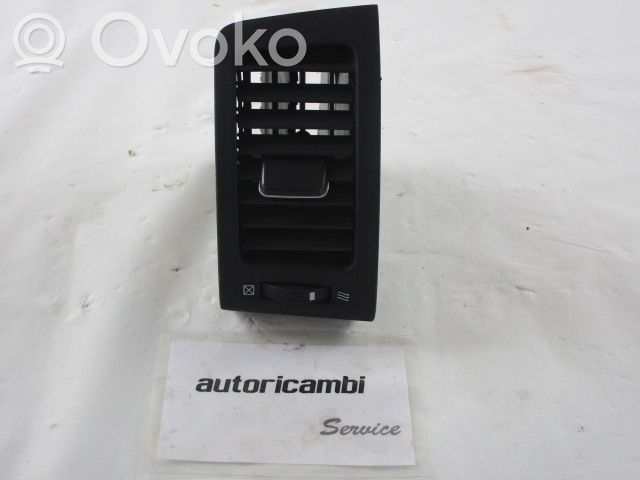 Toyota Corolla Verso E121 Grilă ventilație centrală 