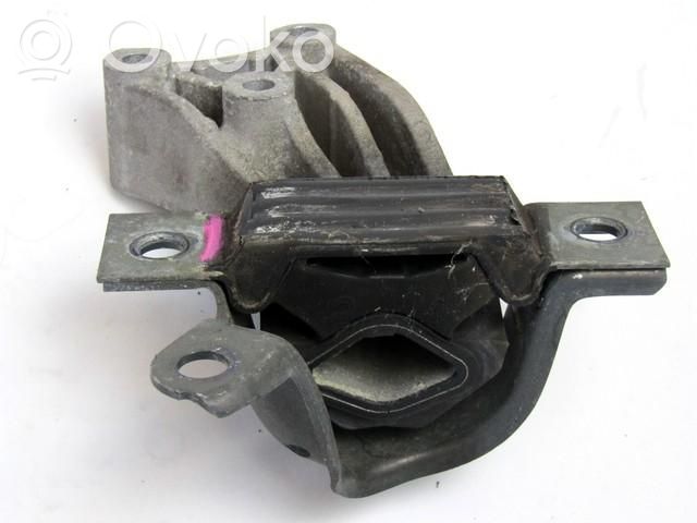 Lancia Musa Engine mounting bracket 