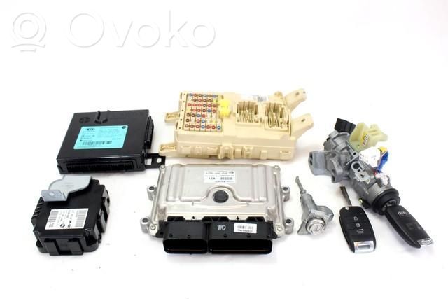 Engine ECU kit and lock set   125841