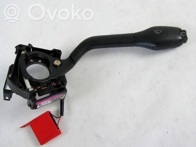 Volkswagen Polo III 6N 6N2 6NF Leva indicatori 