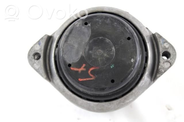 Soporte de montaje del motor (Usadas)   22116768799