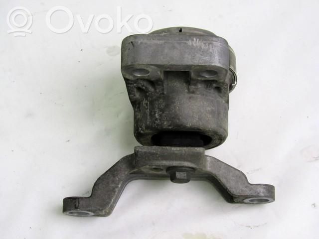 Ford Mondeo MK IV Engine mounting bracket 