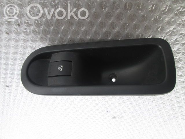 Przyciski szyb   025330