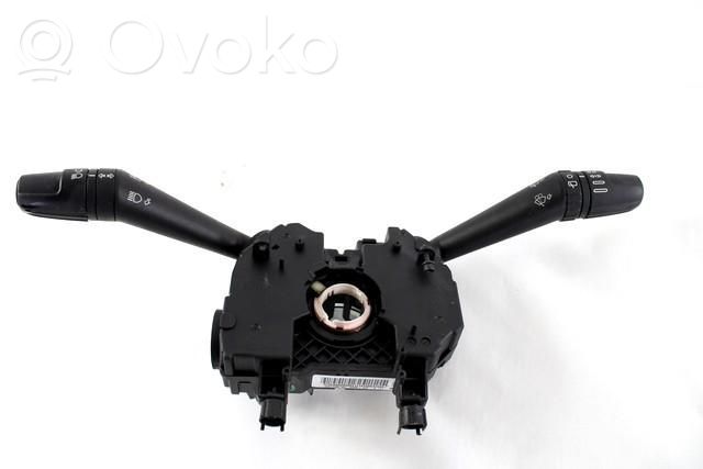 Alfa Romeo Mito Pyyhkimen/suuntavilkun vipukytkin