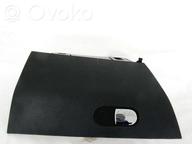 Fiat Bravo Daiktadėžės (bordačioko) komplektas 