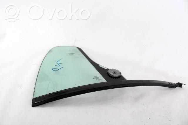 Rear side window   51357276971