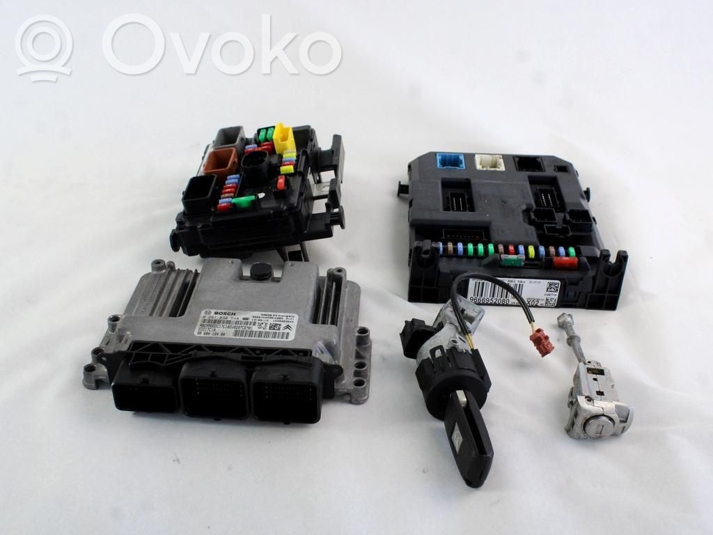 Citroen C3 Picasso Komputer / Sterownik ECU i komplet kluczy 