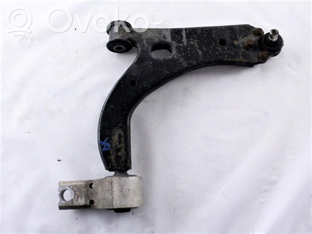 Ford Fiesta Braccio di controllo sospensione anteriore inferiore/braccio oscillante