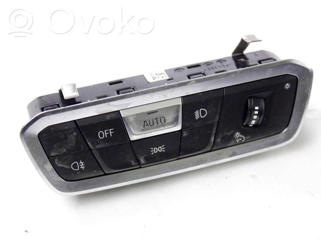 Audi Q8 Headlight level height control switch 