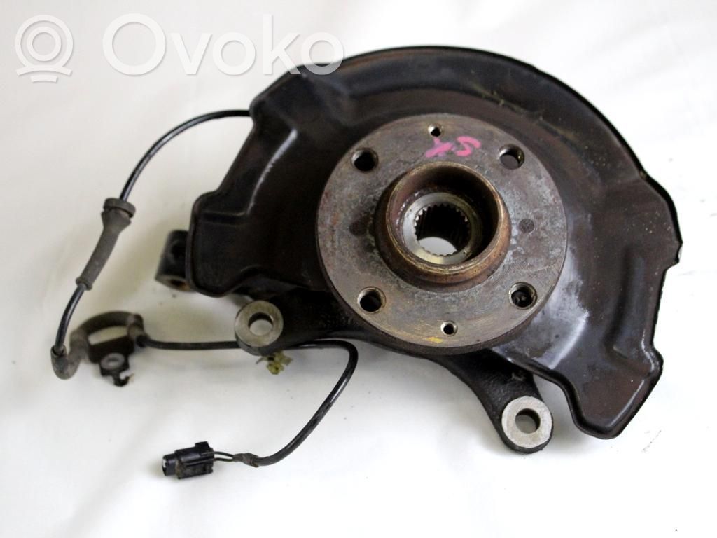 Suzuki Swift I Achsschenkel vorne