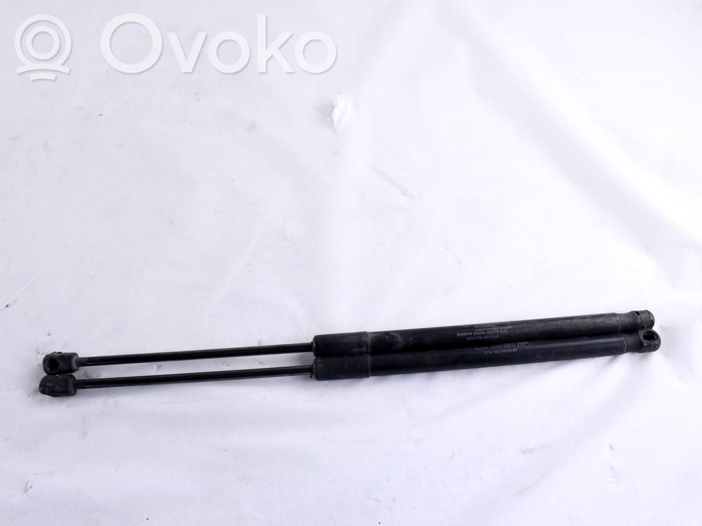 Mercedes-Benz A W169 Amortizor capotă motor
