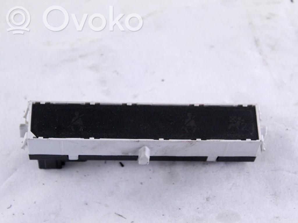 Peugeot 207 Screen/display/small screen 