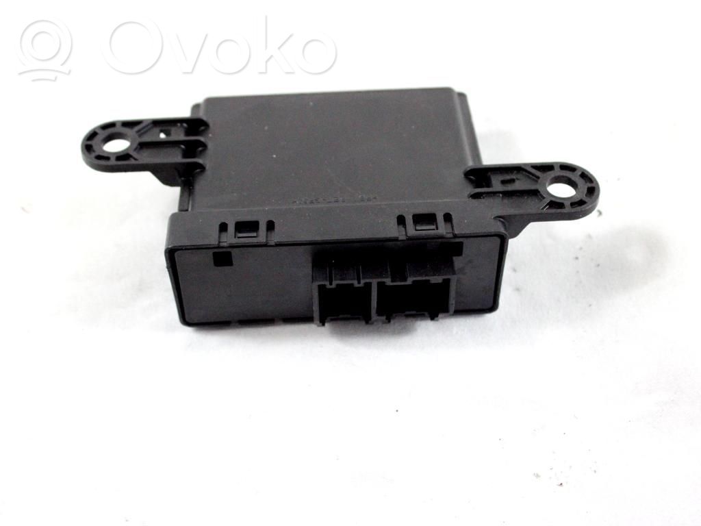 Parking PDC control unit/module   68403131AA