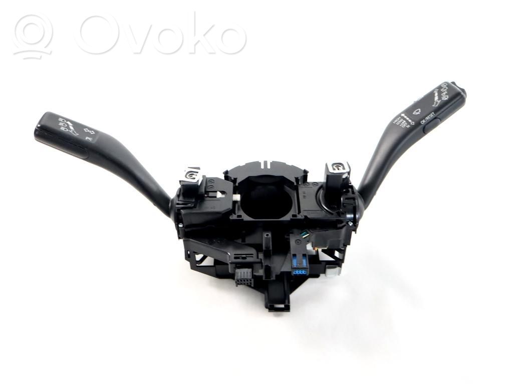 Volkswagen Golf VI Leva/interruttore dell’indicatore di direzione e tergicristallo 