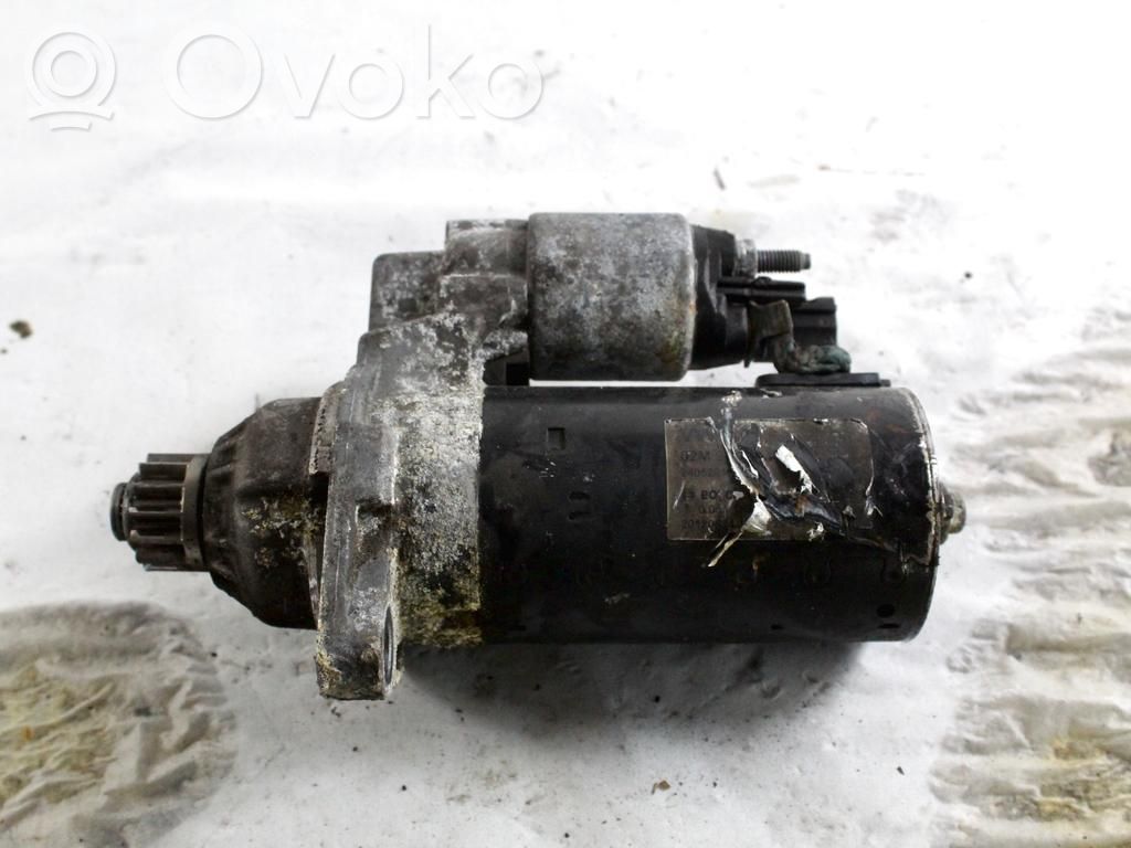 Motor de arranque   02E911024C