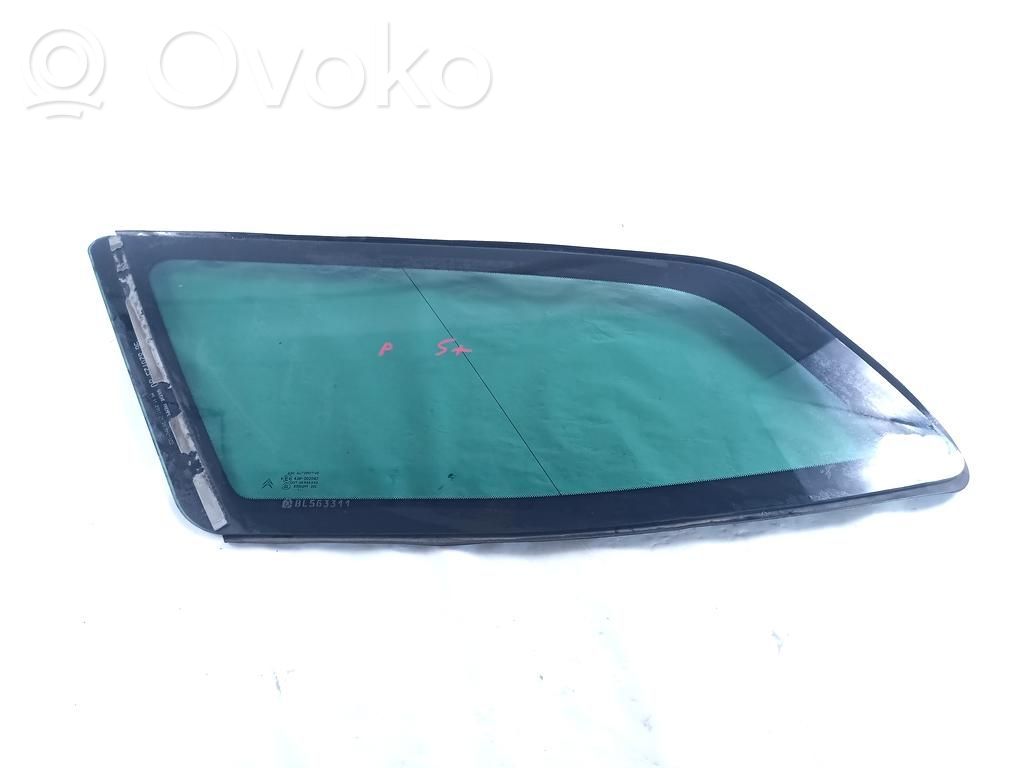 Rear side window   8569VY