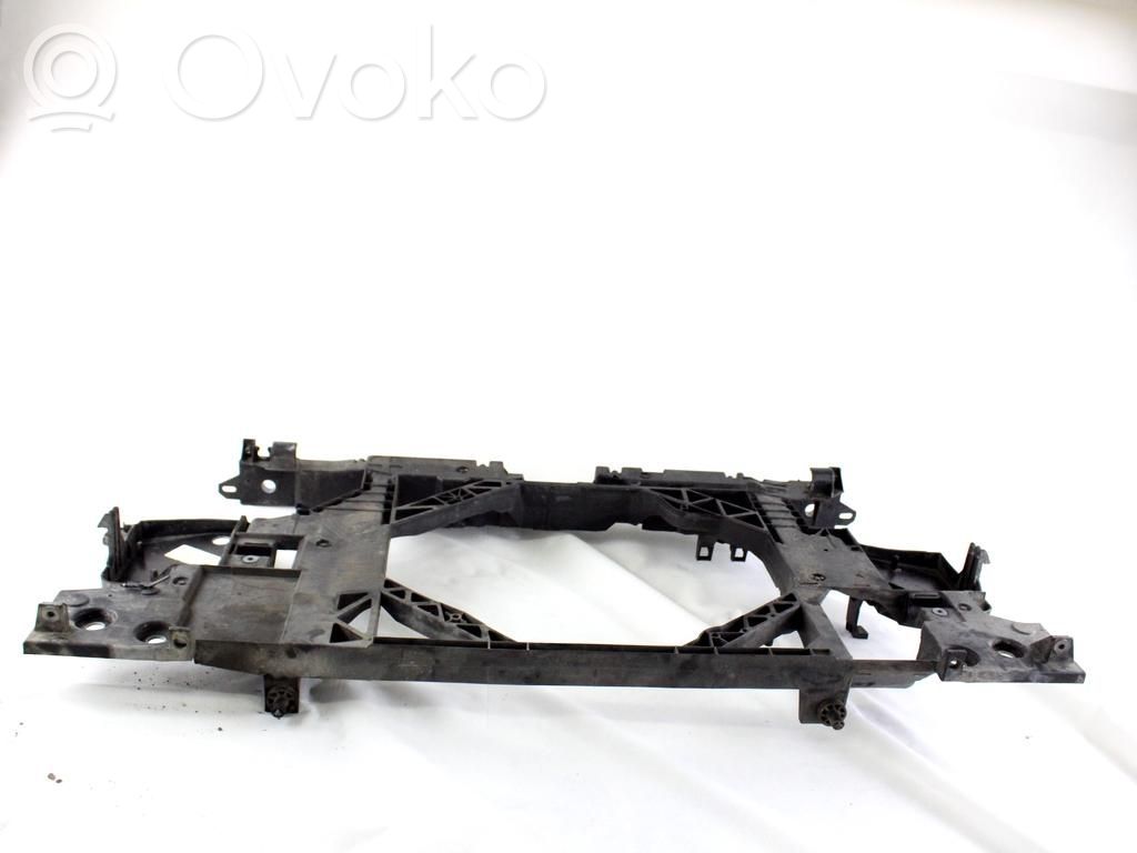 Renault Megane III Staffa del pannello di supporto del radiatore parte superiore