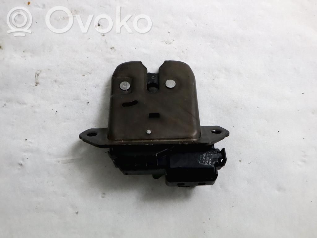 Dacia Sandero III Motor încuietoare portbagaj 