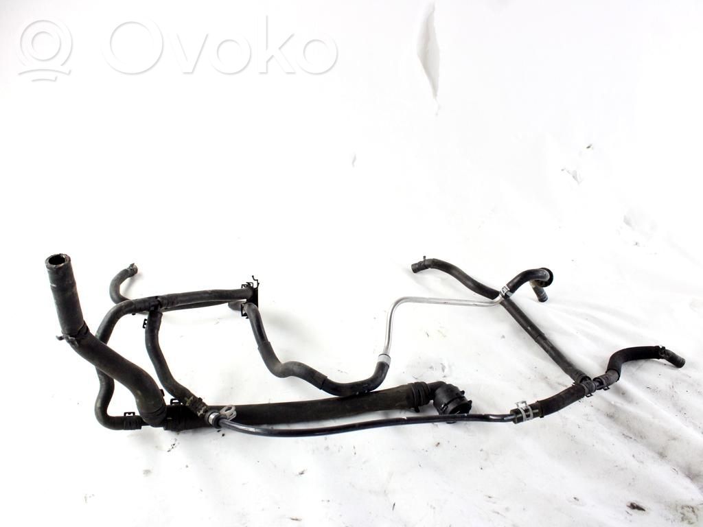 Volkswagen T-Roc Engine coolant pipe/hose