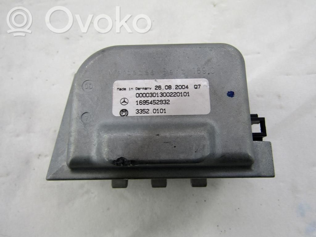 Mercedes-Benz A W169 Unitate/modul control alarmă 