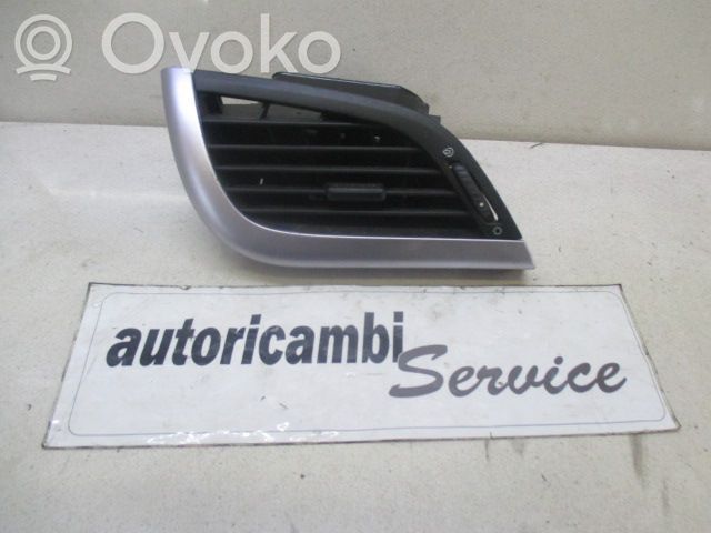 Peugeot 207 Grilă ventilație/ramă laterală bord 