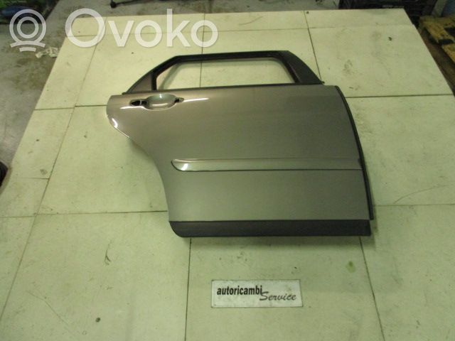 Takaovi   31250166