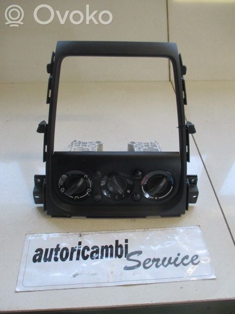 Suzuki SX4 Panel klimatyzacji 
