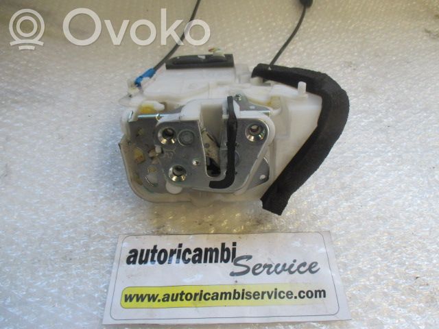 Subaru Impreza III Zamek drzwi przednich 