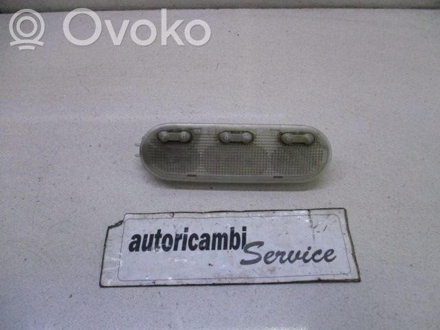 Etuistuimen valo   8200073231