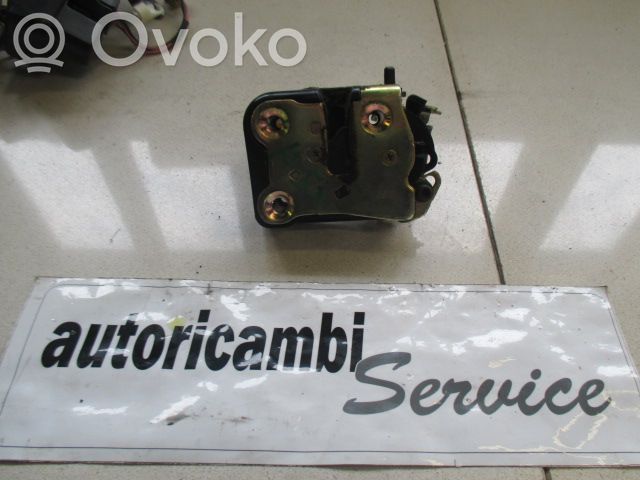 Chrysler PT Cruiser Takaoven lukko
