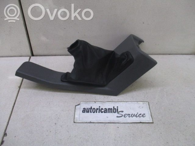 Ford Focus Rivestimento freno a mano 