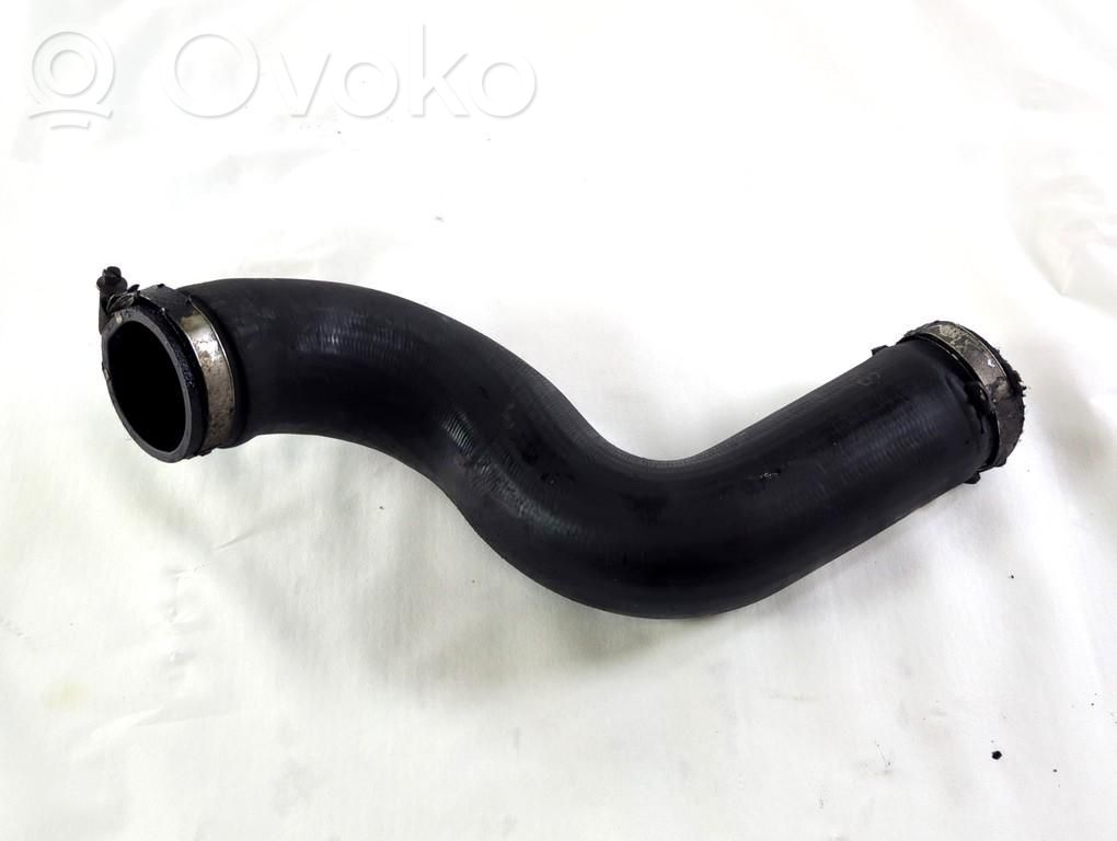 Furtun/conductă intercooler   8K0145737Q