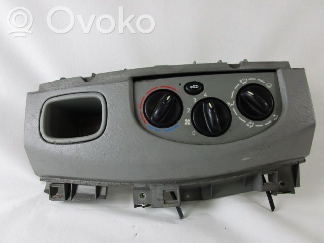 Unidad de control climatización   8200004603