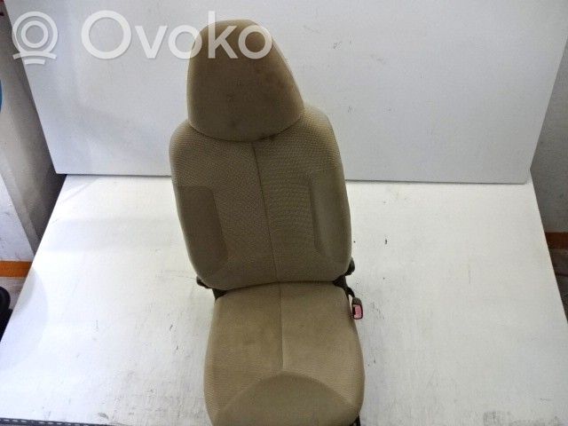 Peugeot 107 Etumatkustajan istuin 