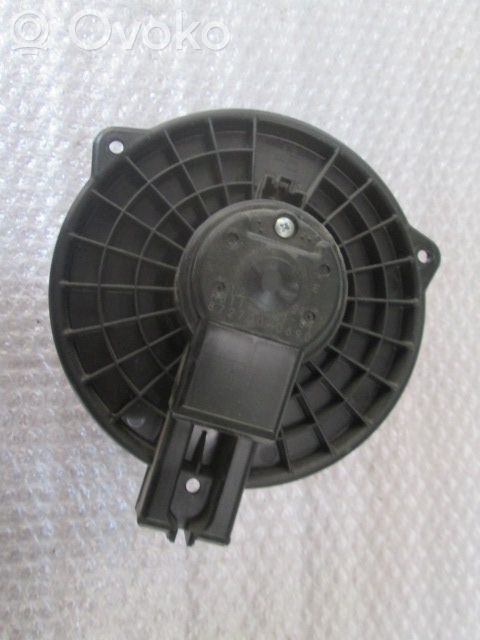 Mazā radiatora ventilators   DF7161B10