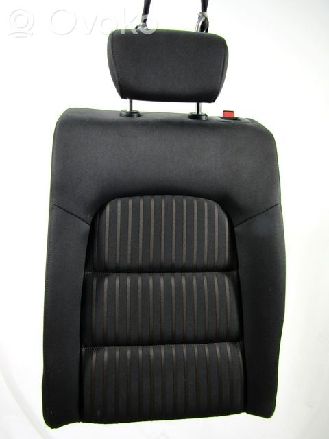 Audi A4 S4 B8 8K Takaistuin 