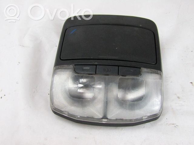 Isuzu D-Max Éclairage lumière plafonnier avant 